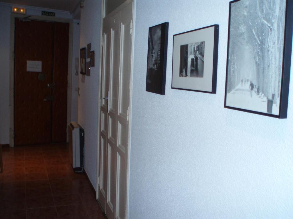 Hostal Castilla Madryt Zewnętrze zdjęcie